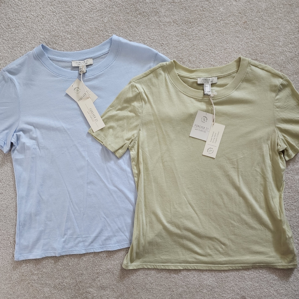Set of two Forever 21 T-shirts